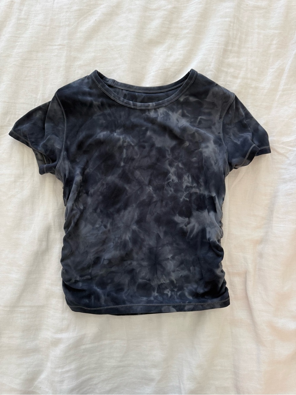 lululemon athletica Women’s Navy Tie-Dye Short Sleeve Tee with ruched sides